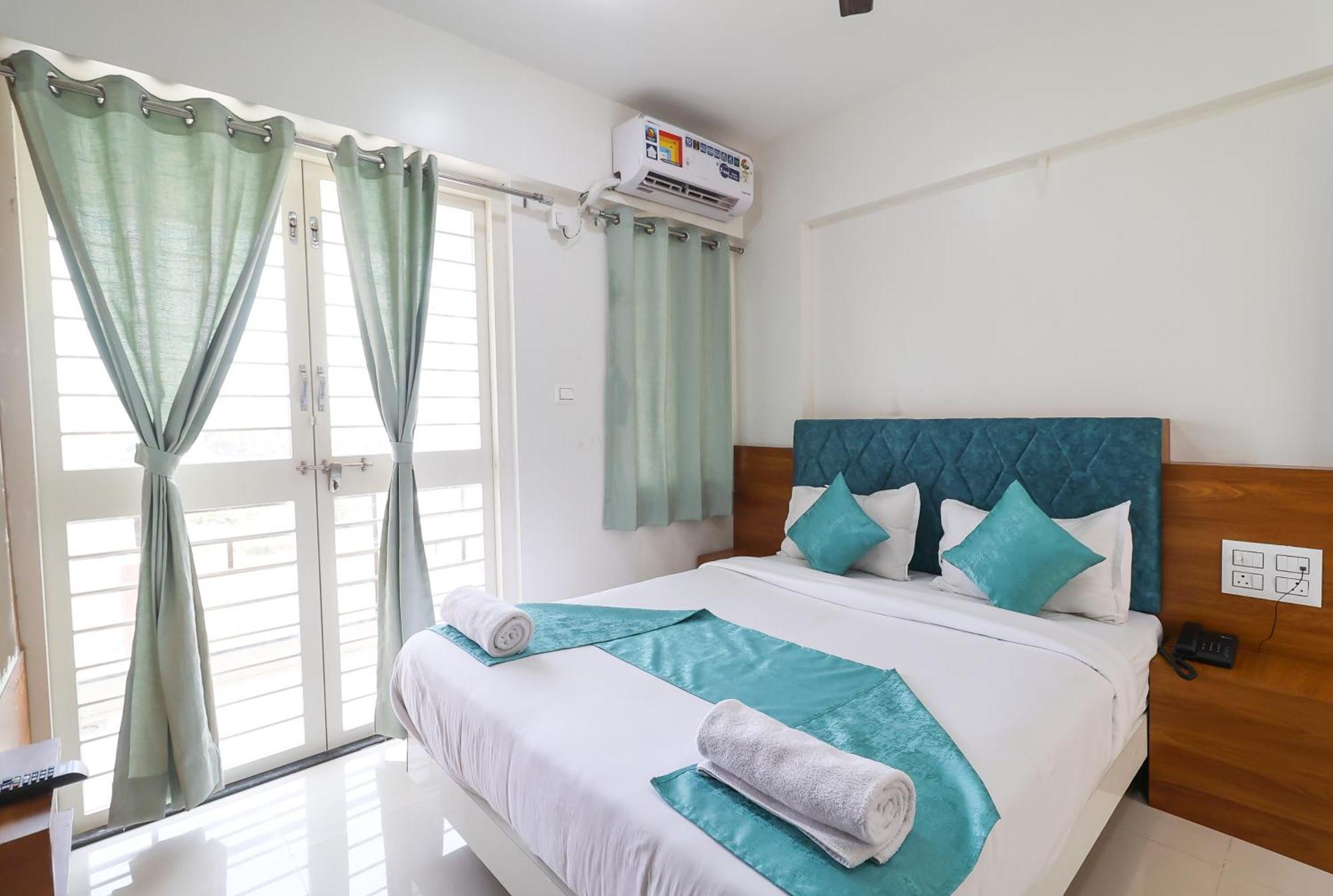 Hotel Tridents Hinjawadi Εξωτερικό φωτογραφία
